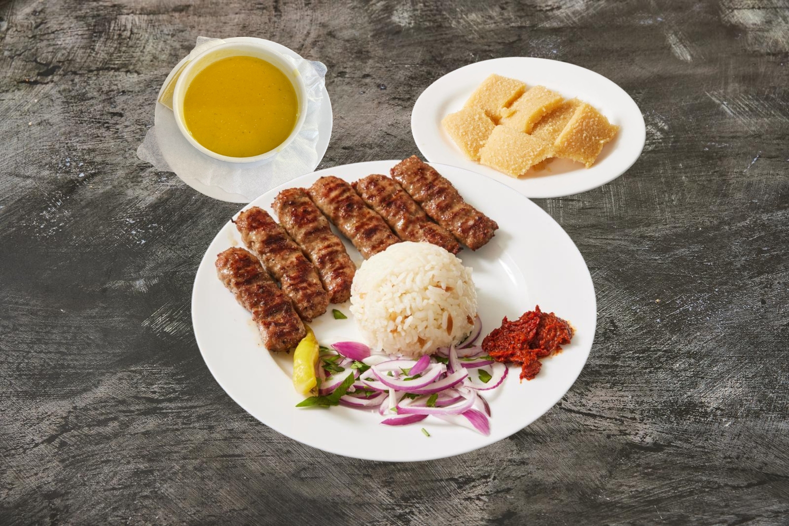 Suppe + Klassik Köfte + Grieß Helva